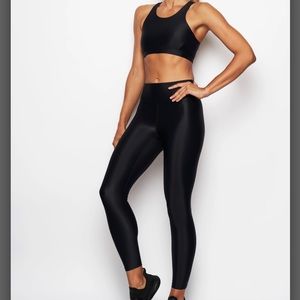 Heroine Sport Body Leggings & Bra Small Black